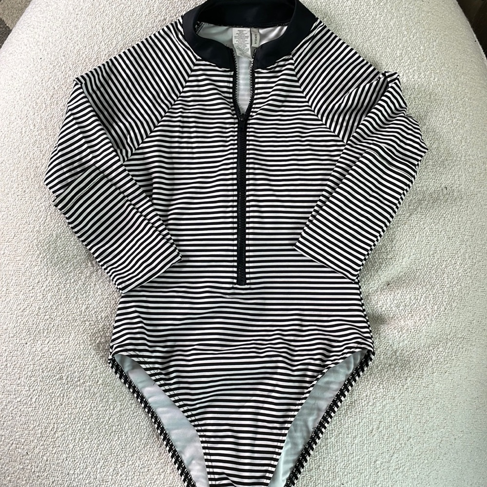 Black and white one piece swim suit